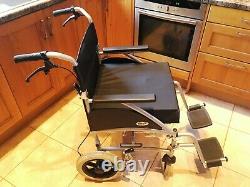 Days lightweight folding aluminium breaked Wheelchair