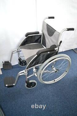 Drive Ultra Lightweight 17'' Seat Folding Self Propel Wheelchair Crash Tested