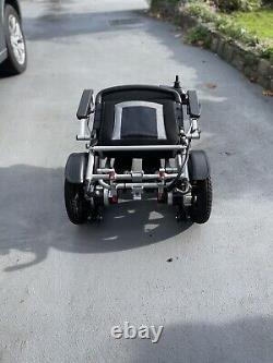 Electric wheelchair. Instant folding, lightweight 24Kilos