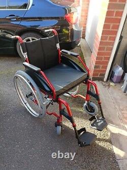 EliteCare ECSP03 Lightweight Folding Self-Propelled Wheelchair