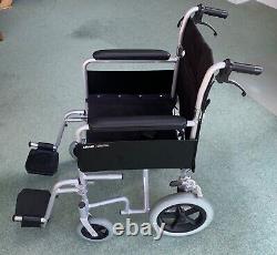 FOLDING WHEELCHAIR-DRIVE DeVILBISS HEALTHCARE-LAWC002 18 in PERFECT CONDITION
