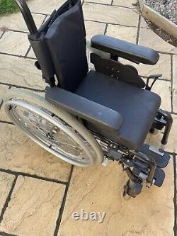 Invacare Action 3 junior self-propelled folding lightweight black wheelchair