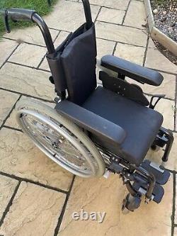 Invacare Action 3 junior self-propelled folding lightweight black wheelchair