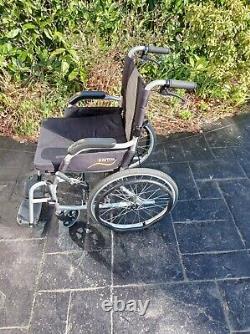 Karma Ergo Lite 2 Self-propelled Wheelchair KM16