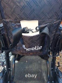 Lightweight folding electric powered wheelchair