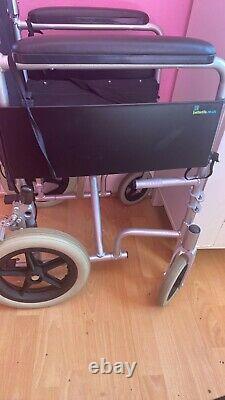 Manual Wheelchair Attendent Friendly With Brakes High Up