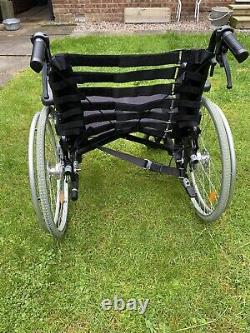 SUNRISE MEDICAL Breezy RubiX2 Folding Wheel Chair Model SW56 Great Condition