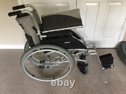 Ultra lightweight folding wheelchair