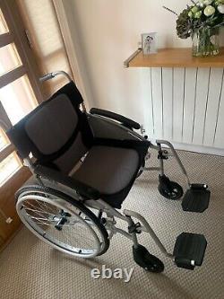 Wheelchair Amazing Condition! I-GO Airrex LT Self Propelled Lightweight Folding